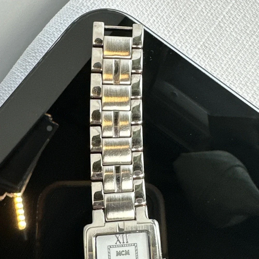 MCM AM.LINE 6991‎ Women's Stainless Steel Quartz Watch Swiss Movement